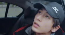同桌把腿扒开让我添